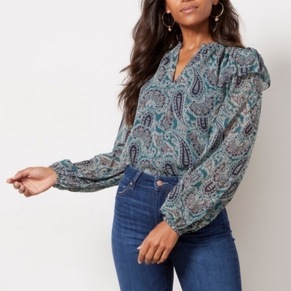 Evereve Adjustable Neck Paisley Blouse Size Medium - Picture 9 of 11